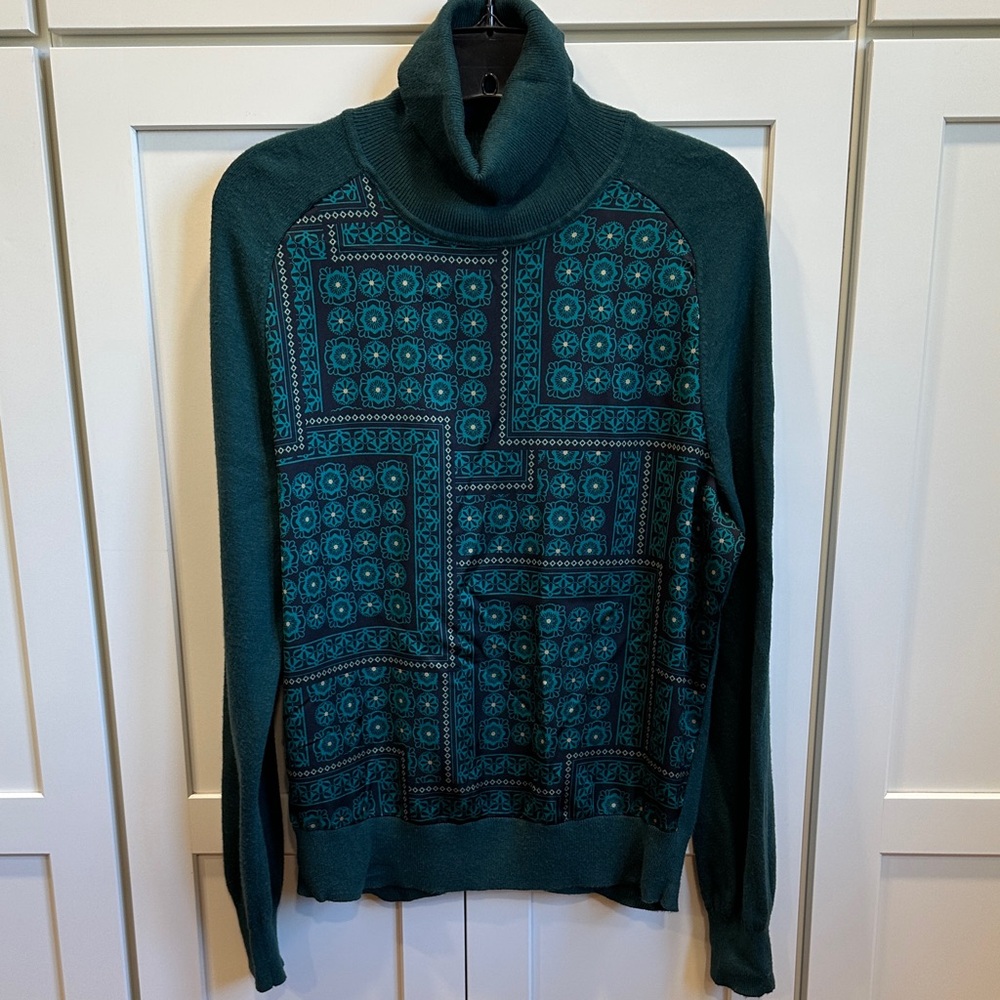 Ann Taylor Green Geometric Turtleneck Sweater